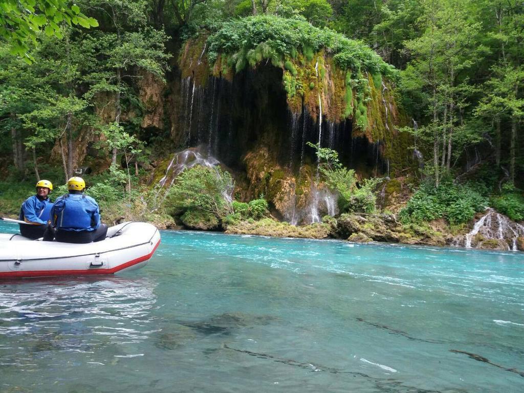 Rafting Camp Tara 87 Hotell Hum Eksteriør bilde